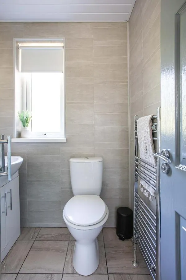 Fully Refurbished North Belfast Home Holiday home